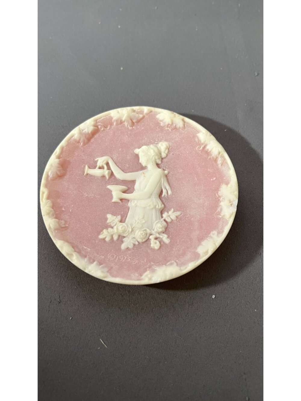 Genuine Incolay Stone Plate Handcrafted USA Pink White ’75 - Picture 1 of 4